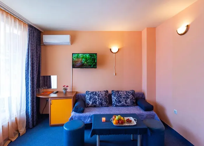 семеен джемелли Хотел