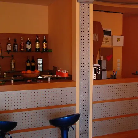 Family Jemelly ホテル 2*