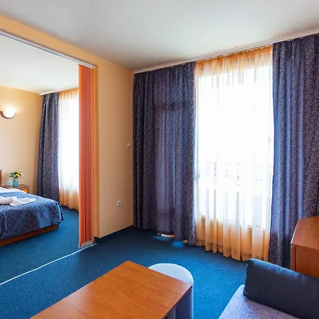 ホテル Family Jemelly