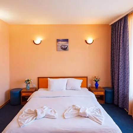 Family Jemelly ホテル 2*