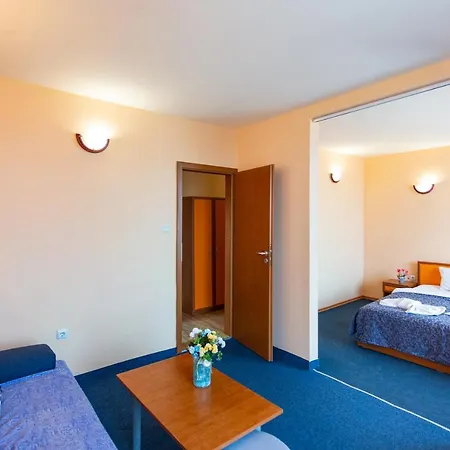 Family Jemelly Otel Obzor