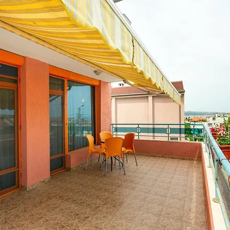 ホテル Family Jemelly 2*